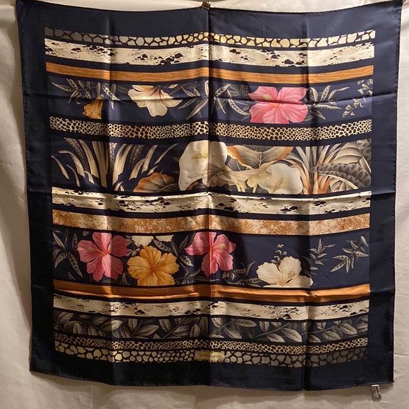 Salvador Ferragamo silk scarf blue boarder with hibiscus and lilies animal print - Picture 12 of 13